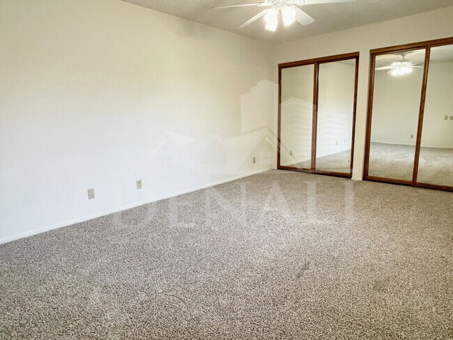 Building Photo - 10019 E Mountain View Rd