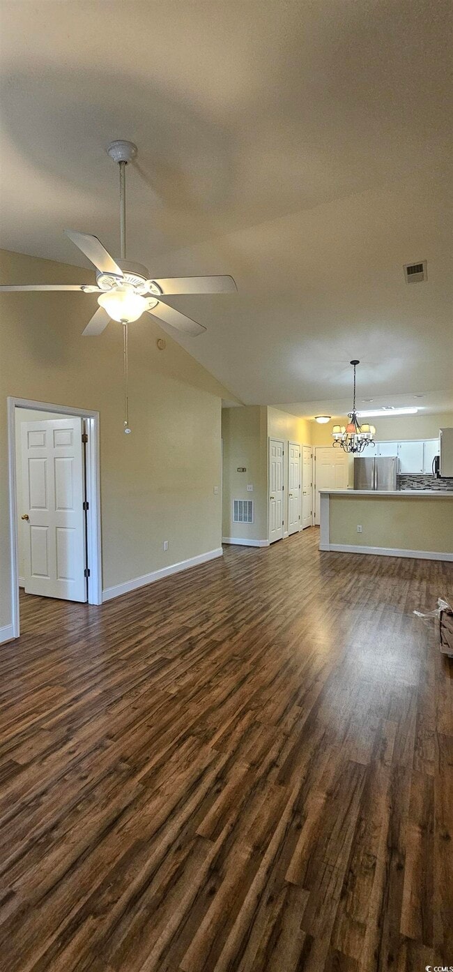 Building Photo - 1286 River Oaks Dr
