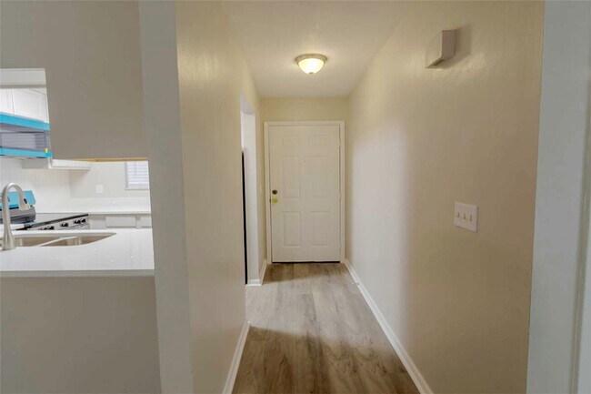 Building Photo - 39132 Co Rd 54