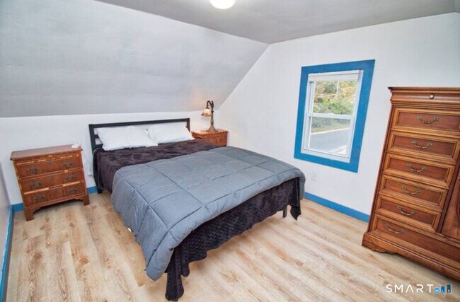 Building Photo - 15 Lower Rd