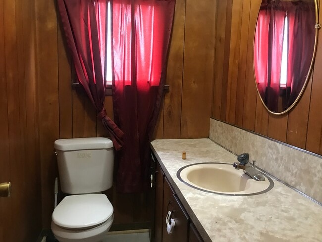 Building Photo - DREAM LOCATION !! LOOKS LIKE PRIVET ROAD !!!