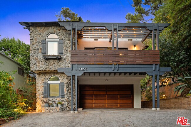 Building Photo - 10275 Oletha Ln