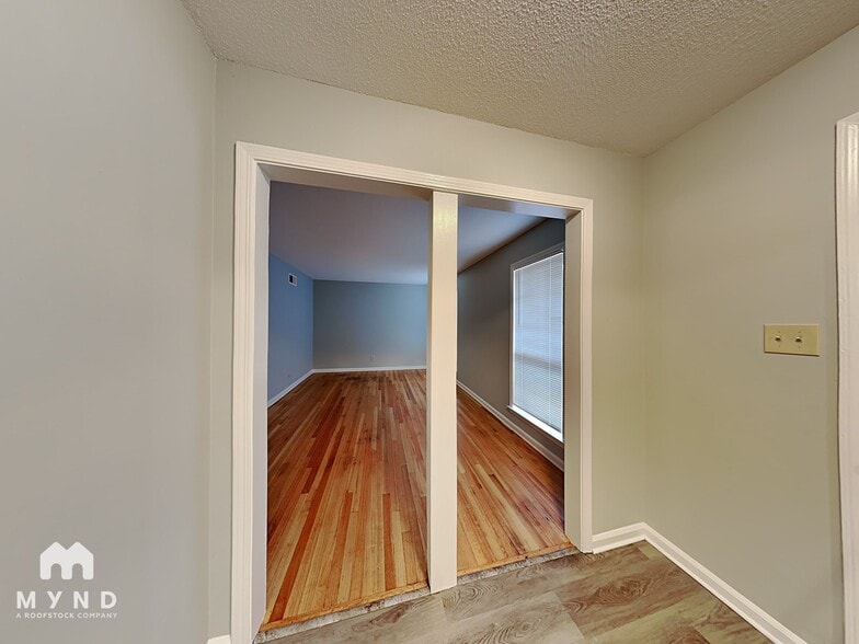 Building Photo - 3505 Clarke Rd