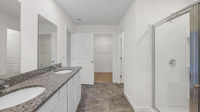 Building Photo - Newly built home