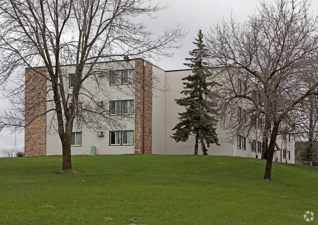 Building Photo - Lincoln Place Apartments