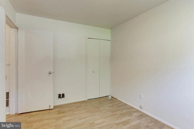 Building Photo - 11821 Charen Ln