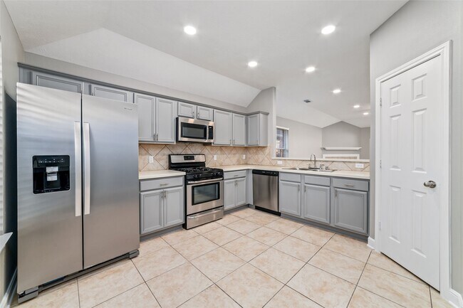 Building Photo - 12266 Noco Dr