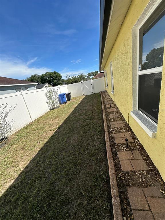Building Photo - 6807 Kingston Dr