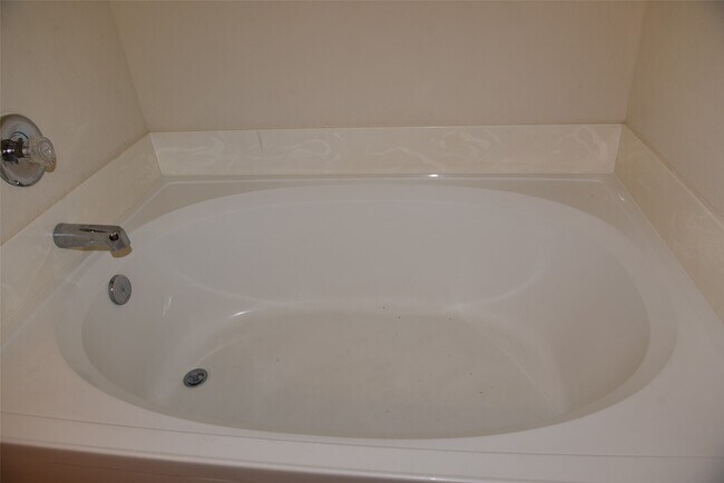 Building Photo - 2626 Ensbrook Meadow Lane