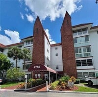 Building Photo - 4750 NW 22nd Ct
