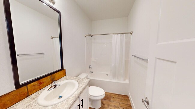 Building Photo - 2070 Starbuck Ln