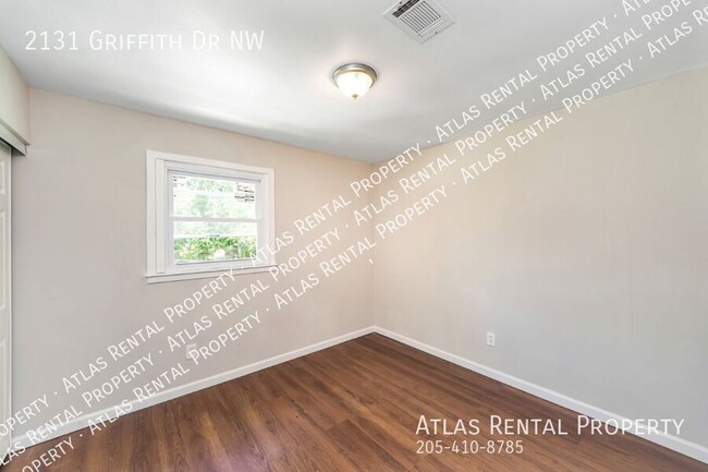 Building Photo - 2131 Griffith Dr NW