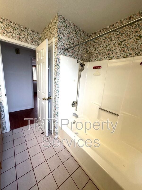 Building Photo - 2 Polvadera Ct