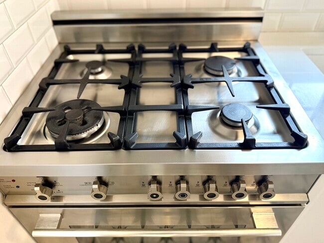 Premium appliances - 830 S Pitt St