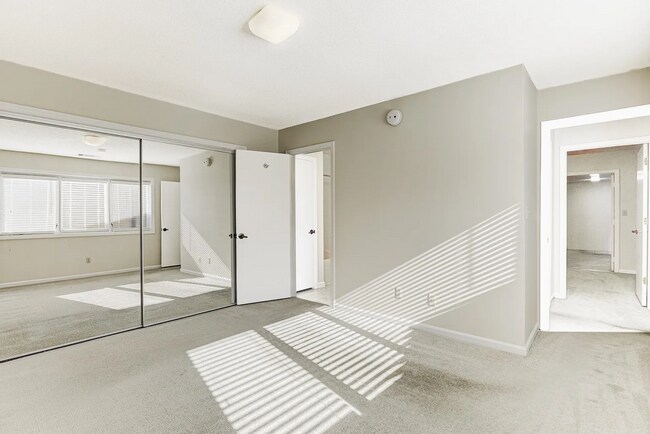 Building Photo - 5013 Scheibler Rd