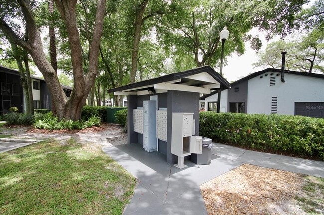 Building Photo - 185 Waterfall Way