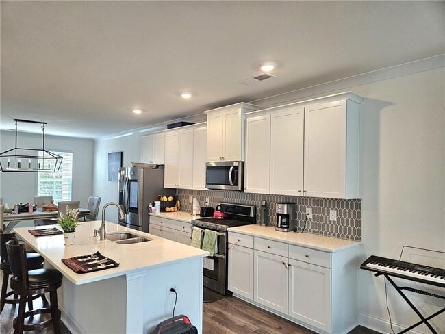Building Photo - 1297 Ascot Ter
