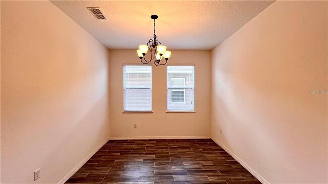 Building Photo - 3721 Maidencain St