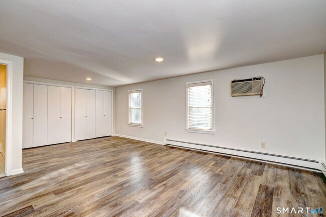 Building Photo - 5160 Madison Ave