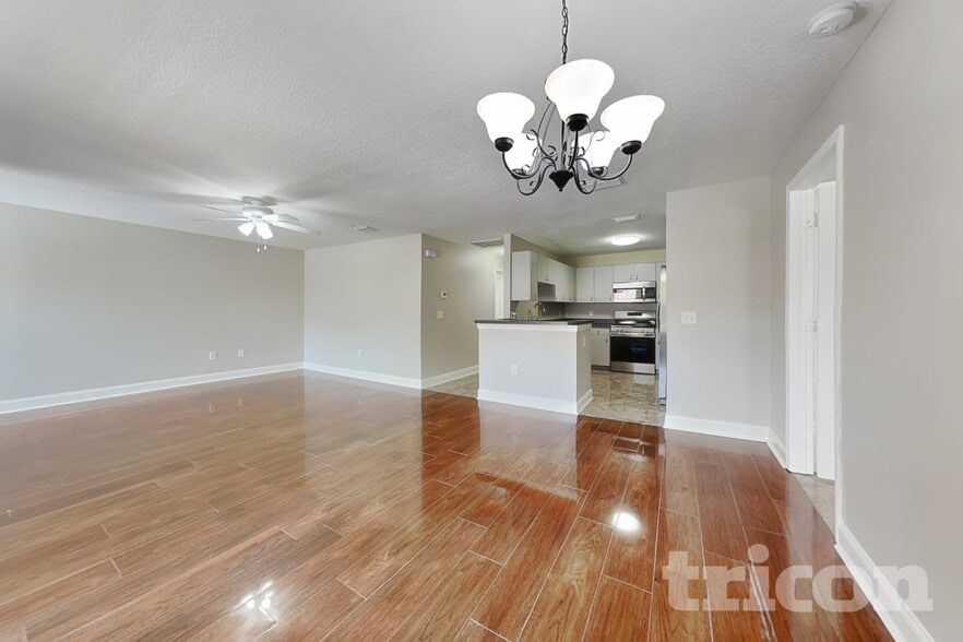 Building Photo - 2313 Pleasure Run Dr
