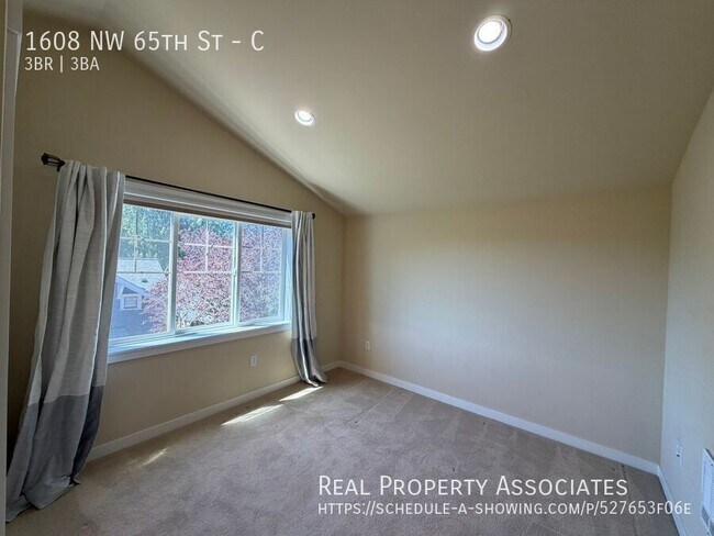 Building Photo - 1608 NW 65th St
