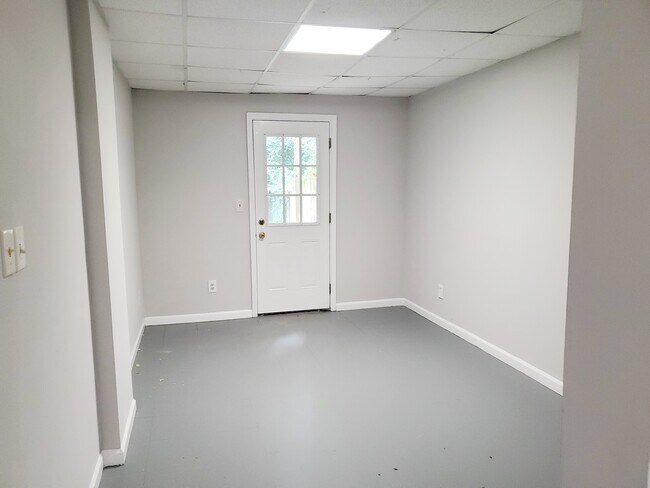 Building Photo - 3559 Ashley Station Dr SW