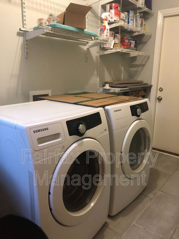 Building Photo - 1113 Marlborough Rd