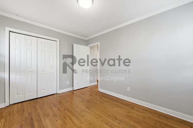 Building Photo - 8410 Yolanda Rd