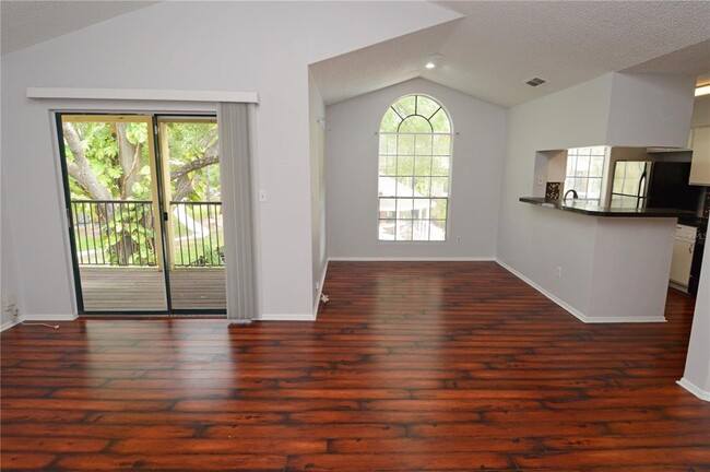 Building Photo - 8605 Mallard Reserve Dr
