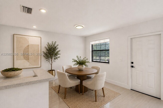 Building Photo - 2830 Coral Springs Dr