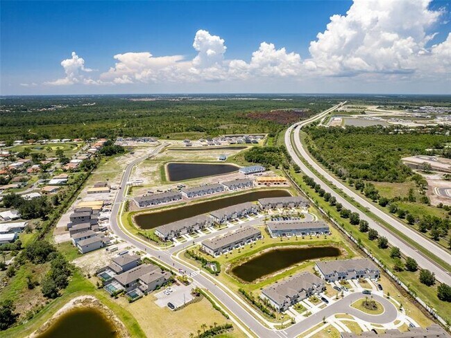 Building Photo - 5728 Haven Ter