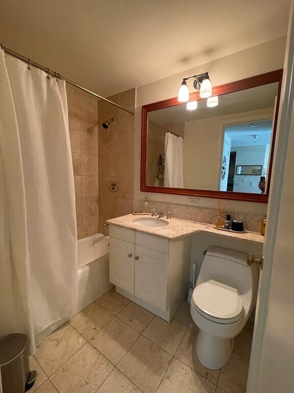 Building Photo - 1 Avery St