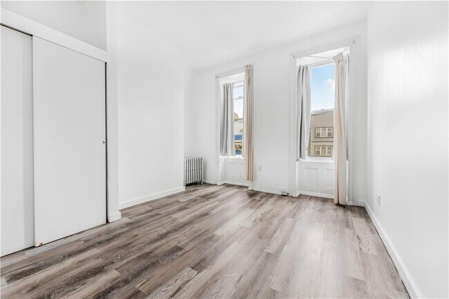 Building Photo - 32 Arion Pl