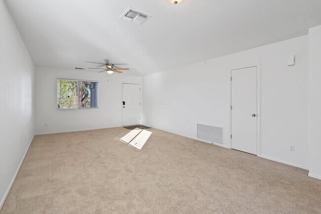 Building Photo - 6653 S Via Vista De Santa Cruz