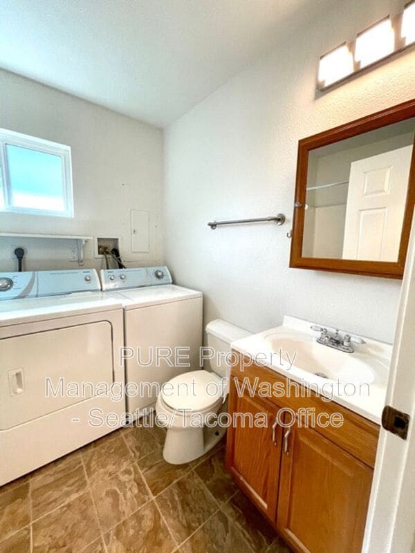 Building Photo - 8408 18th Ave SW