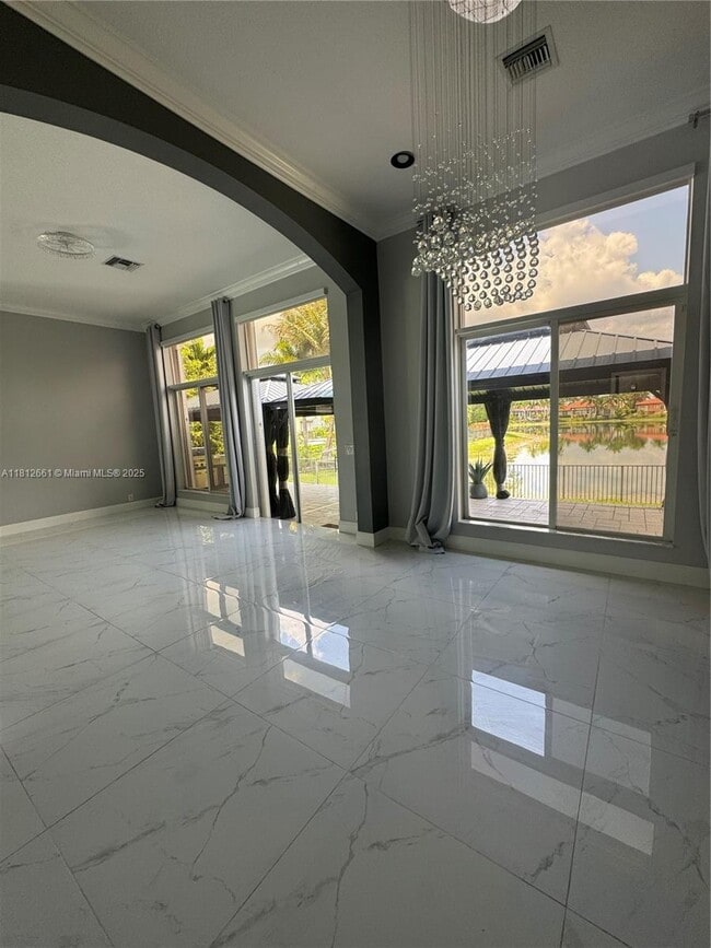Building Photo - 4248 SW 185th Ave