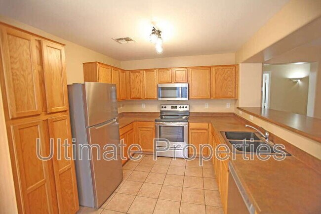 Building Photo - 24991 W Dove Ridge