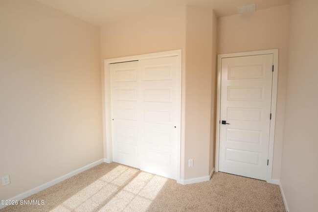 Building Photo - 4709 Elsinore Ave