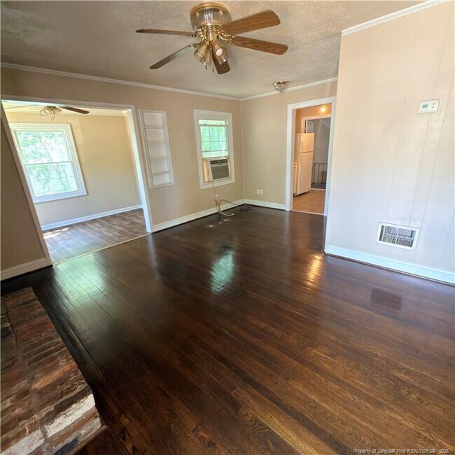 Building Photo - 207 Willborough Ave