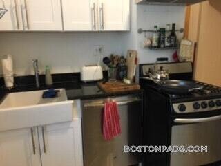 Building Photo - 137 Columbia St