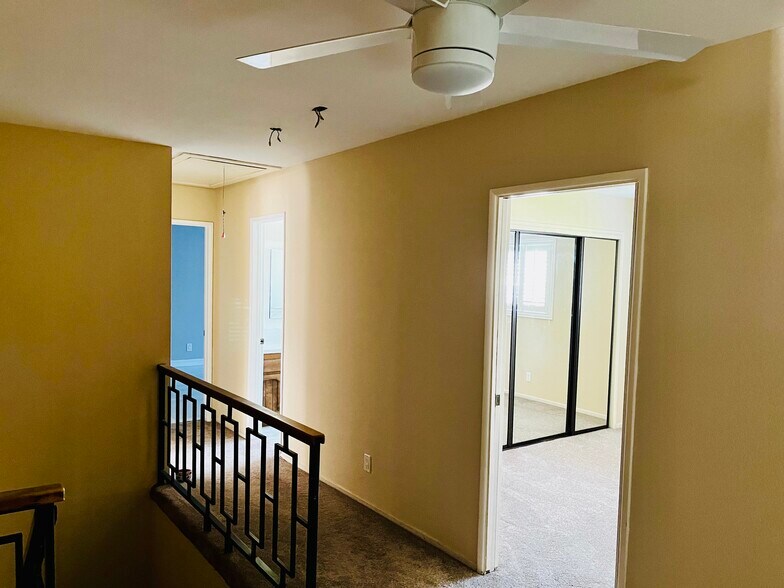 Building Photo - 1731 Harriman Ln