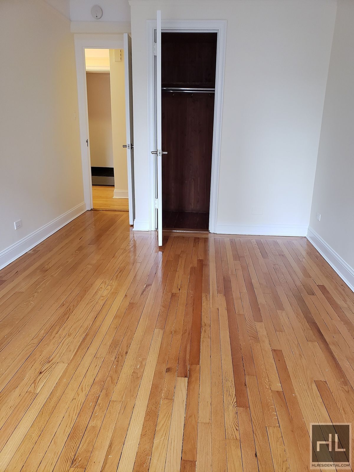 Building Photo - EAST 10 STREET