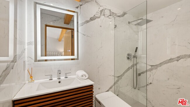 Building Photo - 26706 Latigo Shore Dr