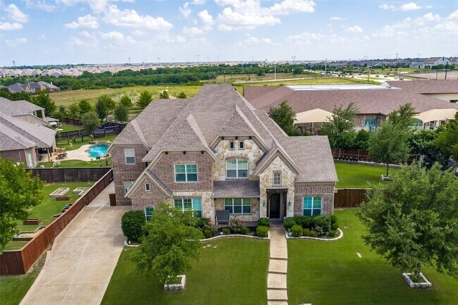 Building Photo - 2490 Stonybrook Dr