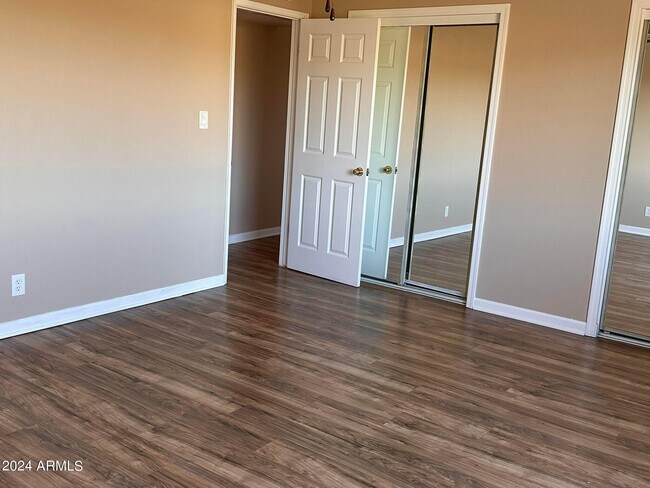 Building Photo - 14802 Yerba Buena Way
