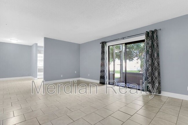 Building Photo - 163 Springwood Cir