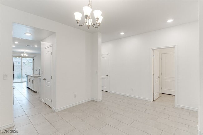 Building Photo - 12333 Silvana St