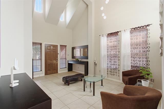 Building Photo - 10537 Matador Dr