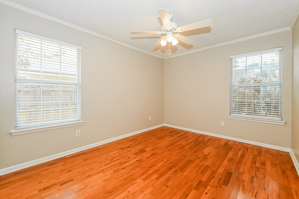 Building Photo - 2877 Sutton Estates Cir N