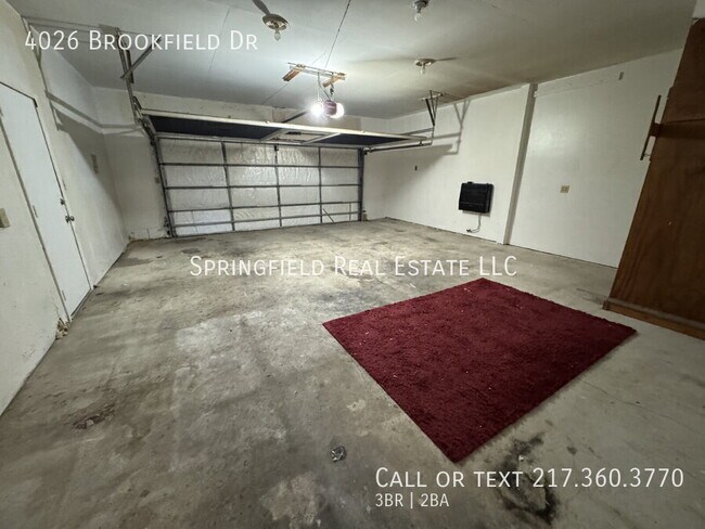 Building Photo - 4026 Brookfield Dr